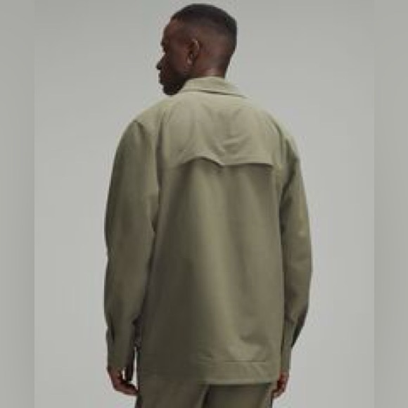 Lululemon Cargo Pocket Shirt Jacket Size Large - Picture 2 of 11